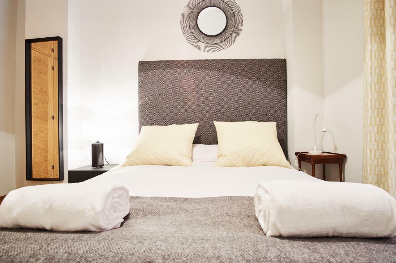 Arenal Carreteria Deluxe Suites By Valcambre Seville Luaran gambar